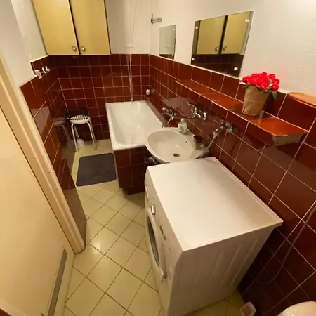 Bella Casa Economy - Skibowa, Close To Bielany 아파트 브로츠와프