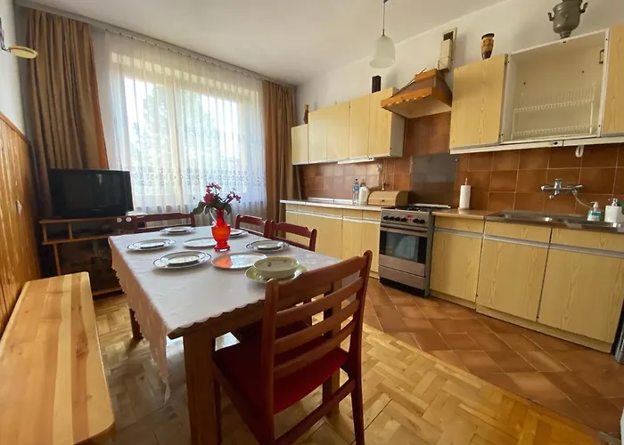 Apartment Bella Casa Economy - Skibowa, Close To Bielany *