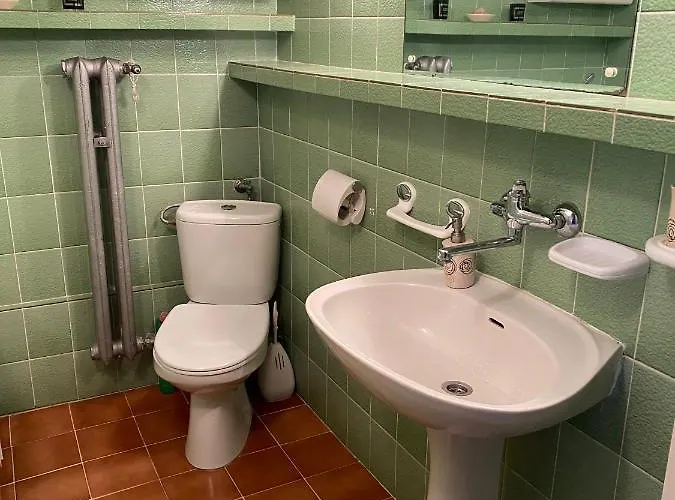 Apartment Bella Casa Economy - Skibowa, Close To Bielany *