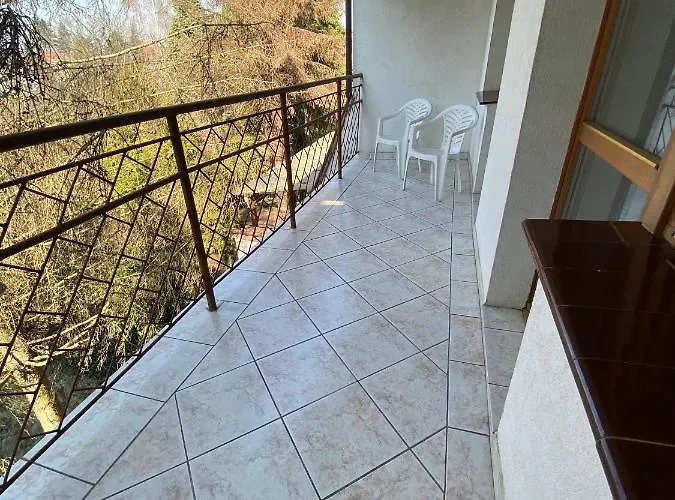 Bella Casa Economy - Skibowa, Close To Bielany Apartment Breslau