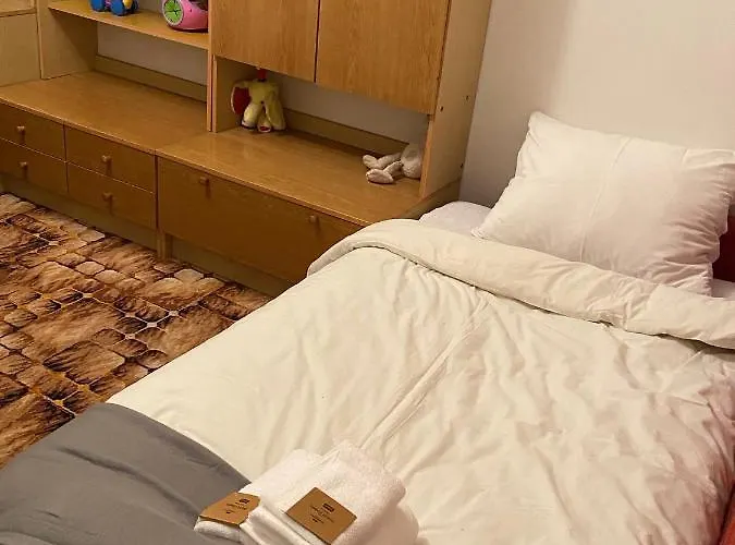 Bella Casa Economy - Skibowa, Close To Bielany Apartment