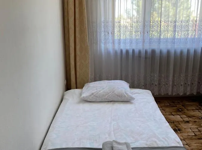 Apartment Bella Casa Economy - Skibowa, Close To Bielany Breslau