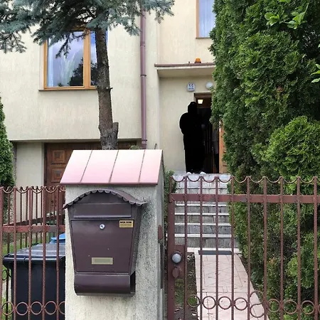 Apartment Bella Casa Economy - Skibowa, Close To Bielany *